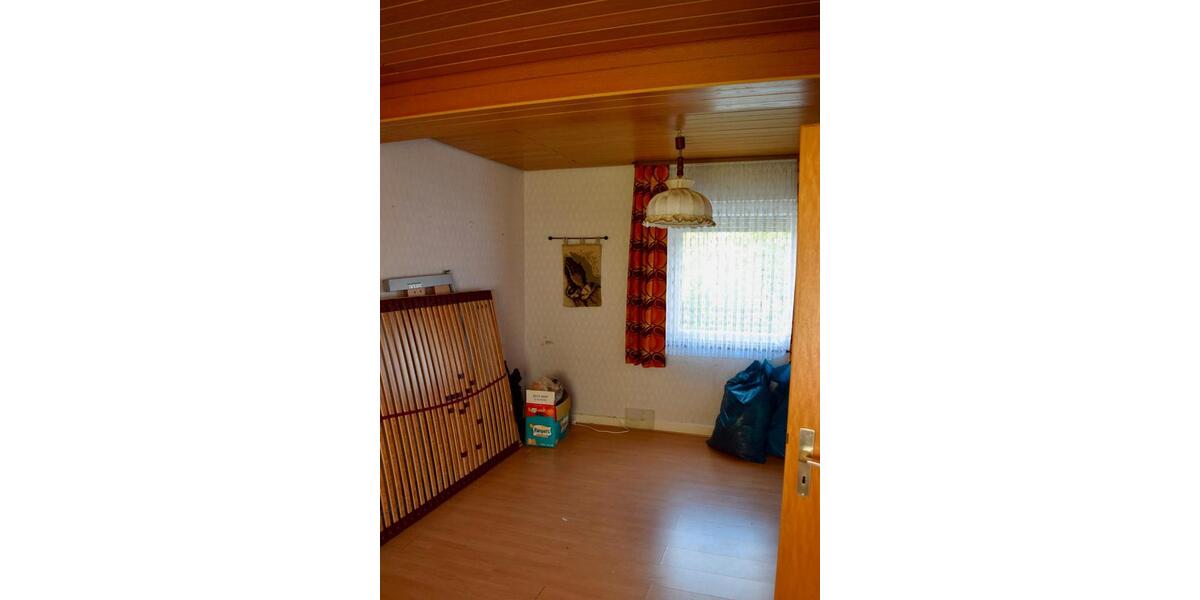 Einfamilienhaus Kastellaun - 7 Zimmer, 110 m&sup2;, 99.000&euro; | Angebot:27005558