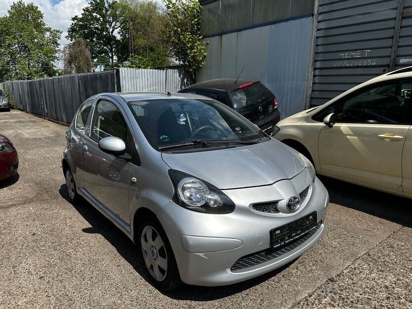 Aygo (X)