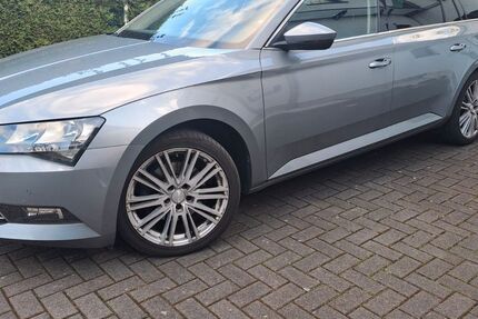 Skoda Superb 204.000 km 10.600 &euro; Rhede 46414