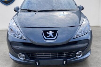 Peugeot 207 140.000 km 2.899 &euro; Rangendingen 72414