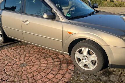 Ford Mondeo 193.500 km 1.550 &euro; Hagen am Teutoburger Wald 49170