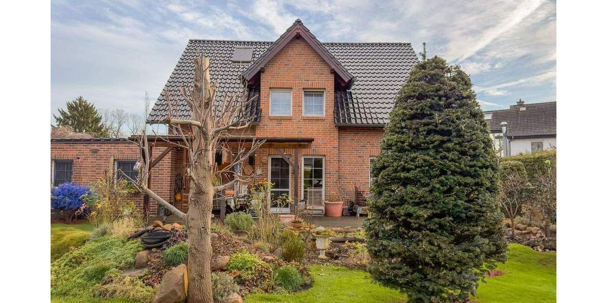 Einfamilienhaus Leegebruch - 5 Zimmer, 185 m&sup2;, 259.000&euro; | Angebot:25469613