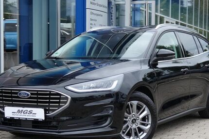 Ford Focus 8.000 km 26.950 &euro; Radebeul 01445