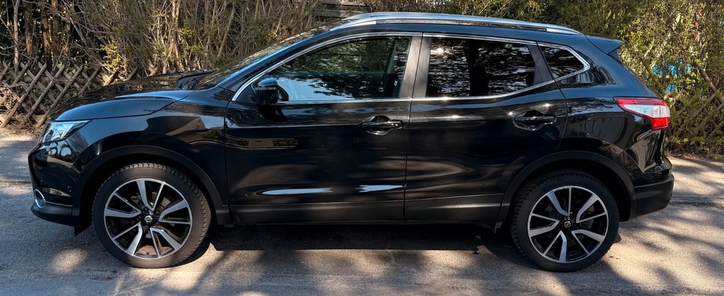 Nissan Qashqai 92.700 km 12.400 &euro; lübeck 23564