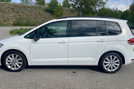VW Touran 72.000 km 22.500 &euro; Regensburg 93055