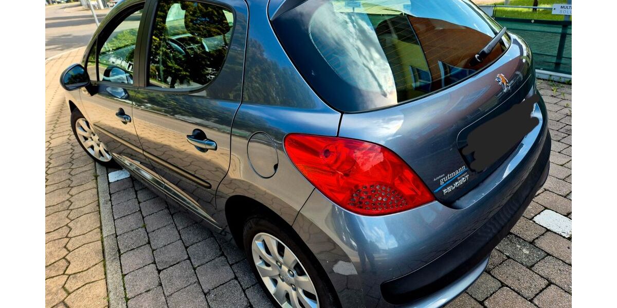 Peugeot 207 82.450 km 3.800 € Filderstadt 70794