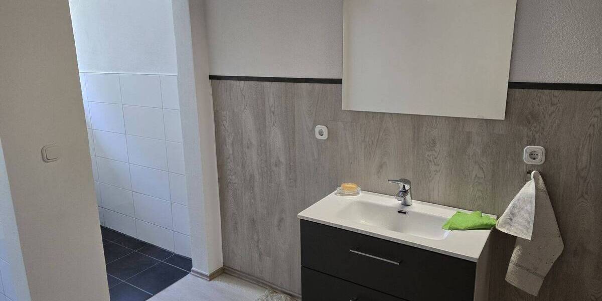 Einfamilienhaus Uplengen / Nordgeorgsfehn Nordgeorgsfehn - 9 Zimmer, 214 m&sup2;, 250.000&euro; | Angebot:26694668