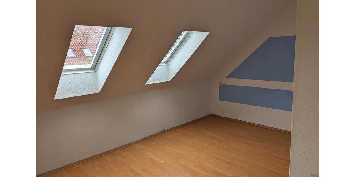 Reihenhaus Werdau - 5 Zimmer, 140 m&sup2;, 270.000&euro; | Angebot:26516548