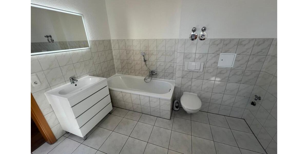 Etagenwohnung Köthen (Anhalt) - 3 Zimmer, 63 m&sup2;, 643&euro; | Angebot:26398080