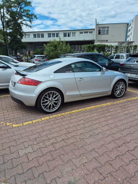 Audi TT 143.000 km 14.000 € Berlin 12683