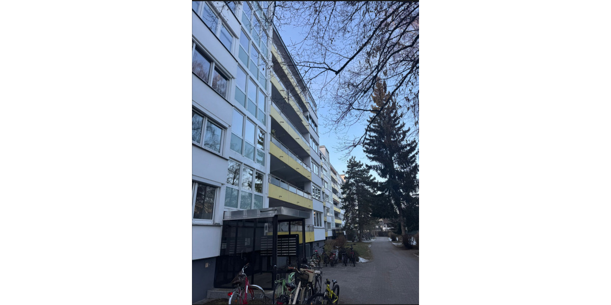 Etagenwohnung Unterhaching - 3 Zimmer, 88 m&sup2;, 1.900&euro; | Angebot:24661912