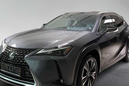 Lexus UX 50.000 km 29.890 &euro; München 80339
