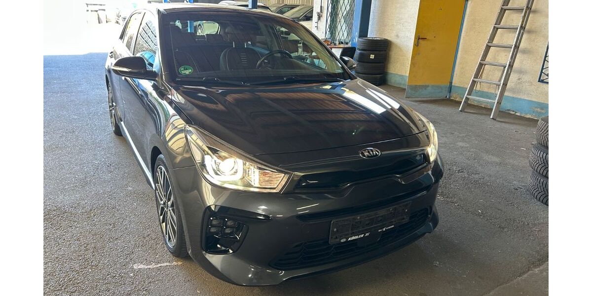 Kia Rio 100.056 km 11.999 &euro; Wiesbaden 65189