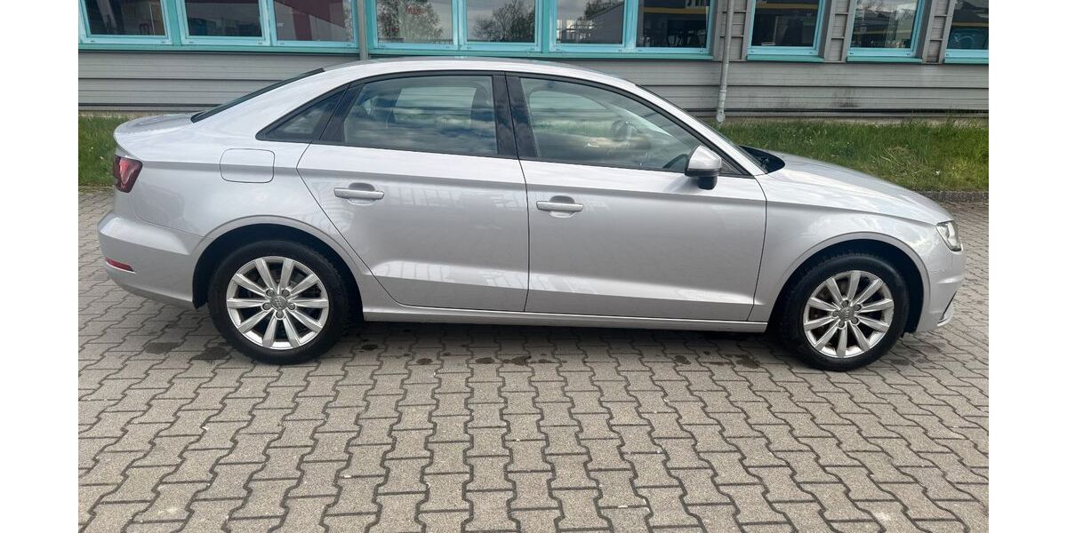 Audi A3 100.000 km 12.799 &euro; Fellbach bei Stuttgart 70736