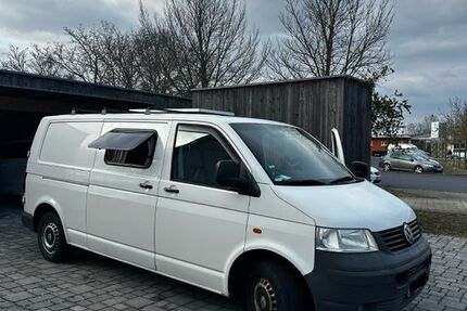 VW T5 Transporter 222.000 km 10.990 &euro; München 80801