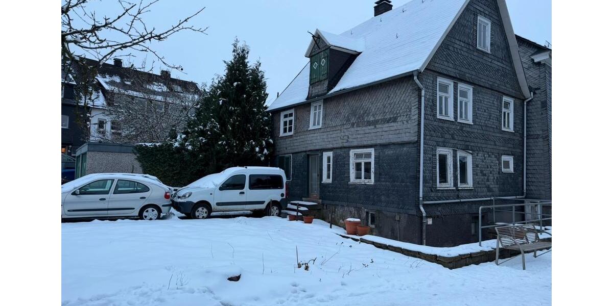 Einfamilienhaus Burbach - 5 Zimmer, 140 m&sup2;, 145.000&euro; | Angebot:26823768