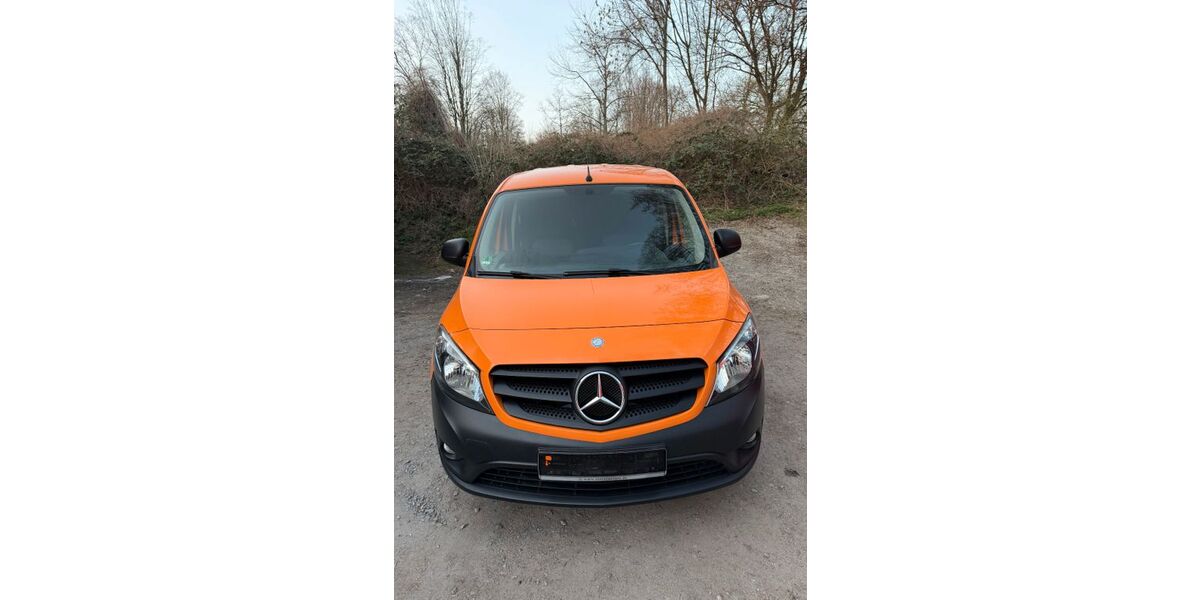 Mercedes-Benz Citan 97.000 km 7.950 &euro; Essen 45356