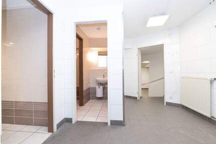 Gewerbeobjekt Stade - 5 Zimmer, 1.550&euro; | Angebot:25738608