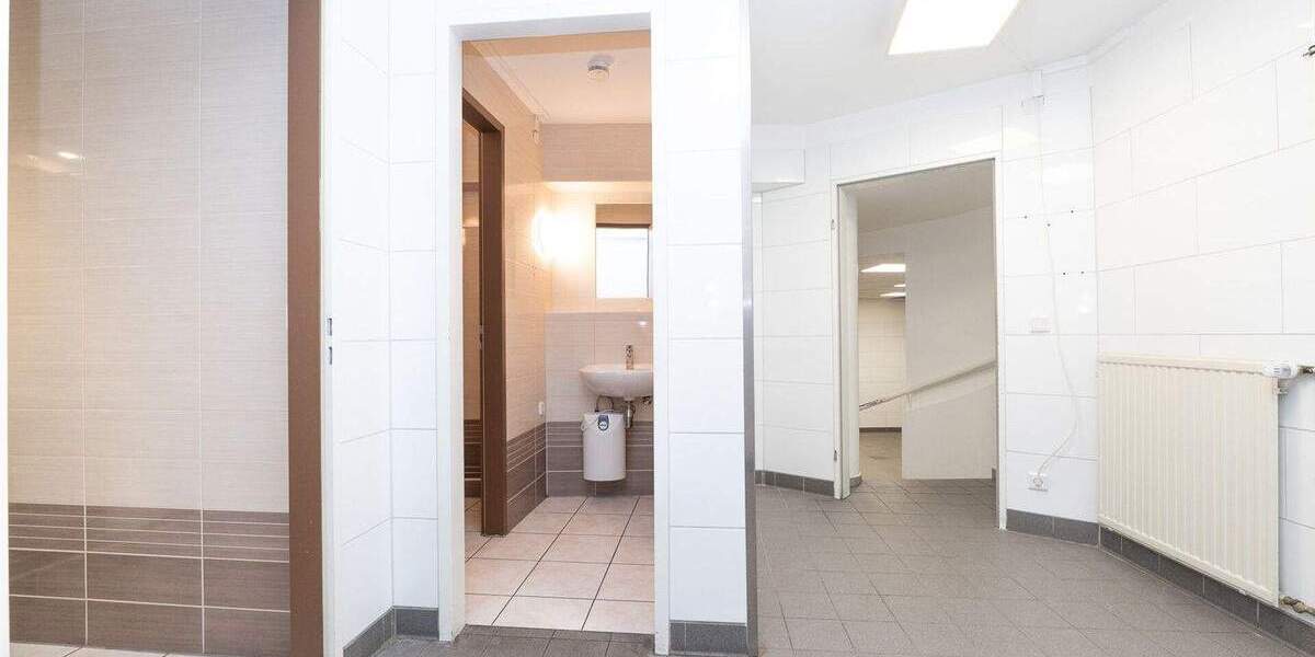 Gewerbeobjekt Stade - 5 Zimmer, 1.550&euro; | Angebot:25738608