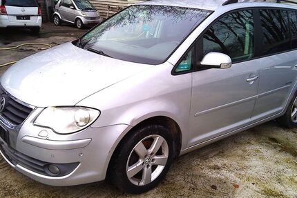 VW Touran 172.876 km 2.222 &euro; Mannheim 68309