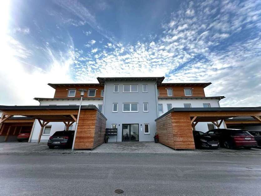 Wohnung zum Kaufen in Oberschneiding 387.000 € 97 m²