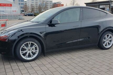 Tesla Model Y 17.500 km 39.500 € Hettenleidelheim 67310