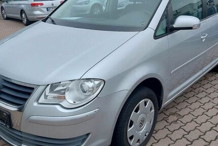 VW Touran 227.000 km 3.290 € Apolda 99510