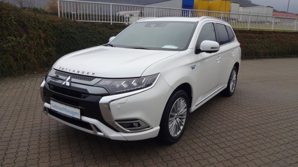 Mitsubishi Plug-in Hybrid Outlander 95.476 km 21.500 &euro; Am Ohmberg OT Bischofferode 37345