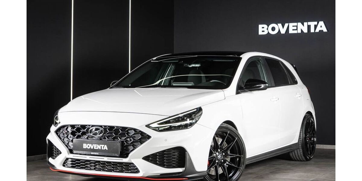 Hyundai i30 32.592 km 31.850 &euro; Rosenfeld 72348