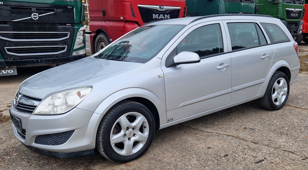Opel Astra 215.000 km 2.499 &euro; Würzburg 97084
