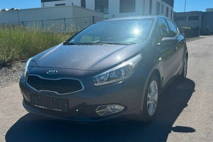 Kia ceed / Ceed 69.000 km 9.500 &euro; Friedrichsdorf 61381