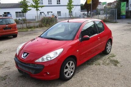 Peugeot 206 140.000 km 799 € Zwickau 08056