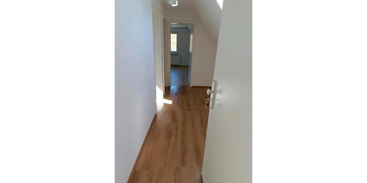 Dachgeschoßwohnung Lennestadt - 1 Zimmer, 45 m&sup2;, 420&euro; | Angebot:26335301