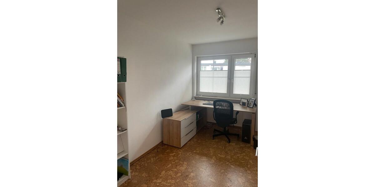 Etagenwohnung Halver - 3 Zimmer, 80 m&sup2;, 825&euro; | Angebot:25138292
