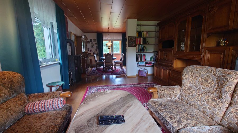 Provisionsfrei* von Privat: Mehrfamilienhaus mit großem Garten und zwei Garagen - Mehrfamilienhaus, Wohnhaus Mühltal | Angebot:27145805
