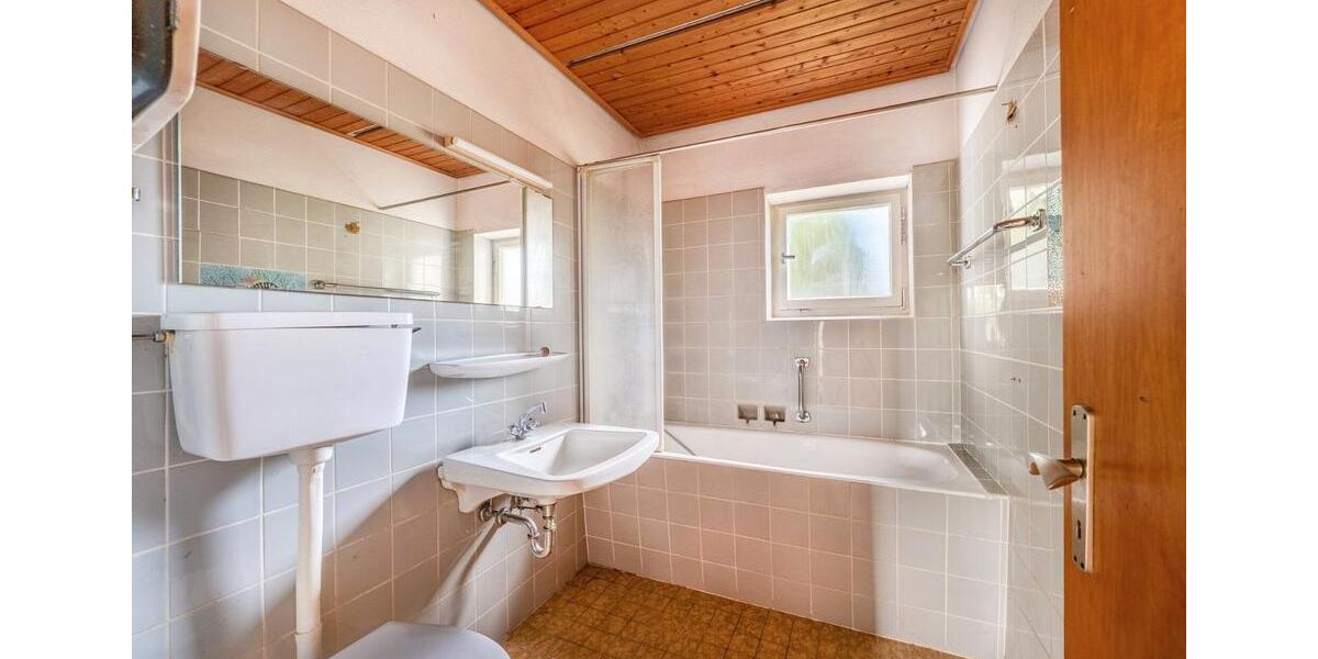 Einfamilienhaus Villingen-Schwenningen Schwenningen - 280.000&euro; | Angebot:27045412