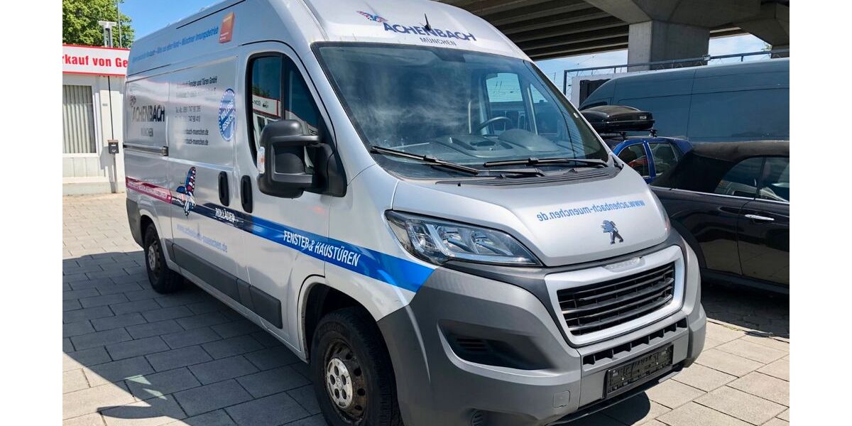 Peugeot Boxer 175.700 km 9.950 &euro; München 81825