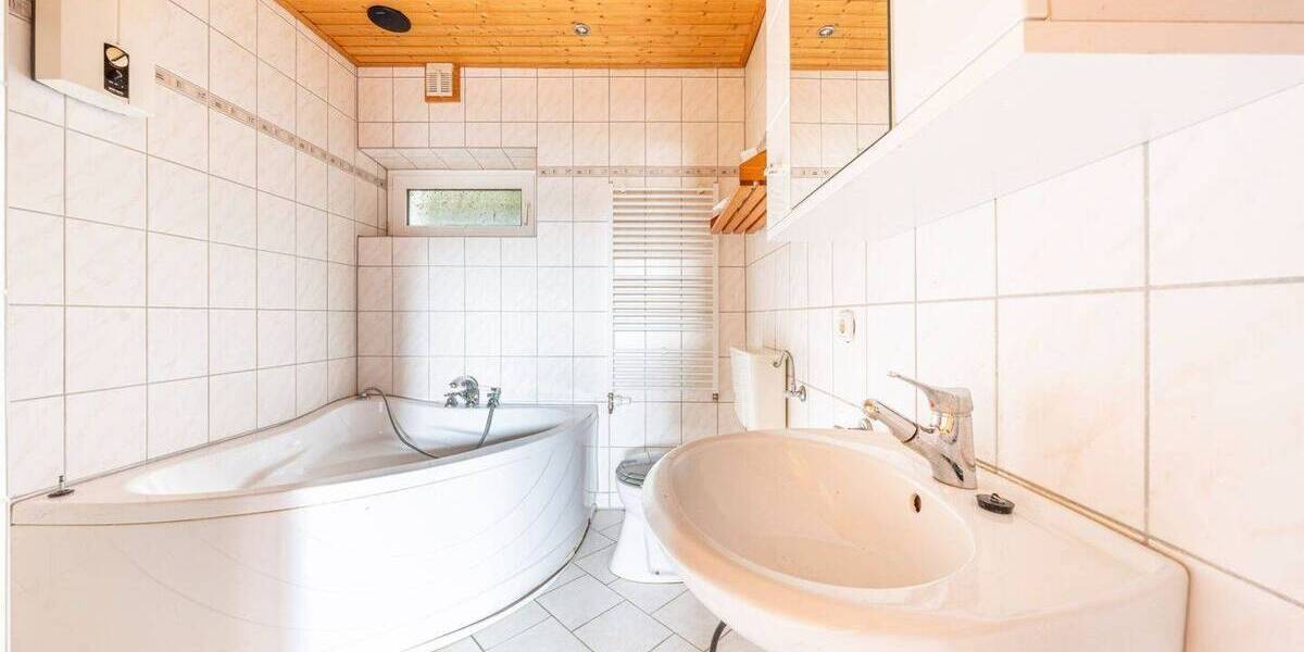 Bungalow Altena - 8 Zimmer, 122 m&sup2;, 199.000&euro; | Angebot:26065137