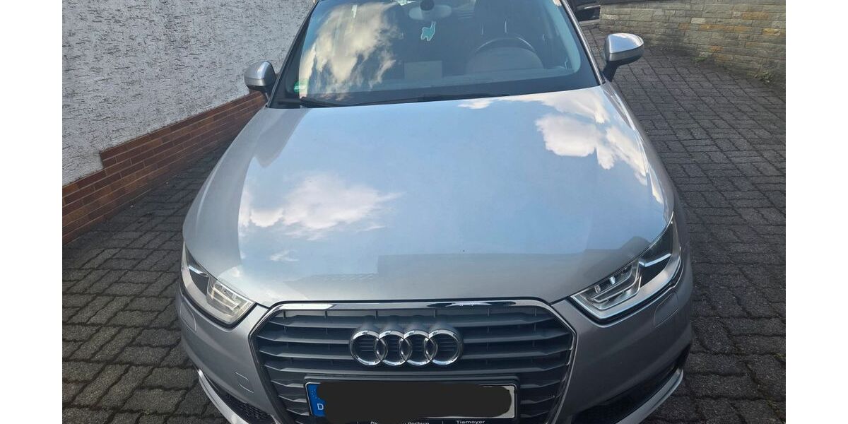Audi A1 121.000 km 11.800 &euro; Finnentrop 57413