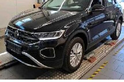 VW T-Roc 43.014 km 24.905 &euro; Nürnberg 90411