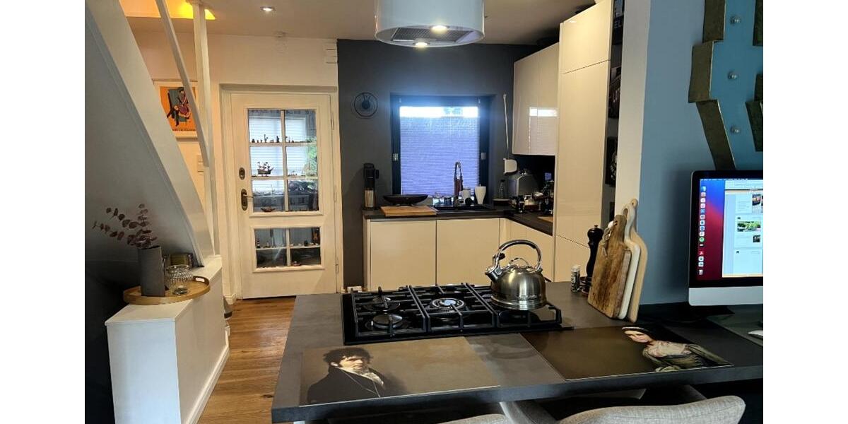 Endreihenhaus mit Wintergarten, PV-Anlage, Speicher & Garage 3.5 zimmer