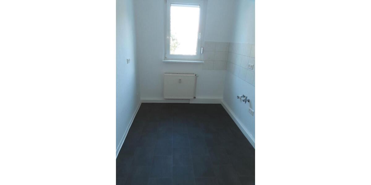 Etagenwohnung Teutschenthal - 2 Zimmer, 48 m&sup2;, 240&euro; | Angebot:14713821