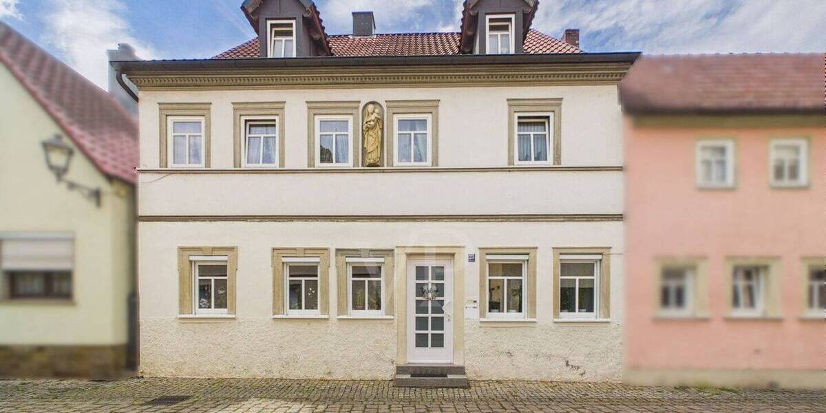 Einfamilienhaus Haßfurt - 8 Zimmer, 234 m&sup2;, 395.000&euro; | Angebot:26751043
