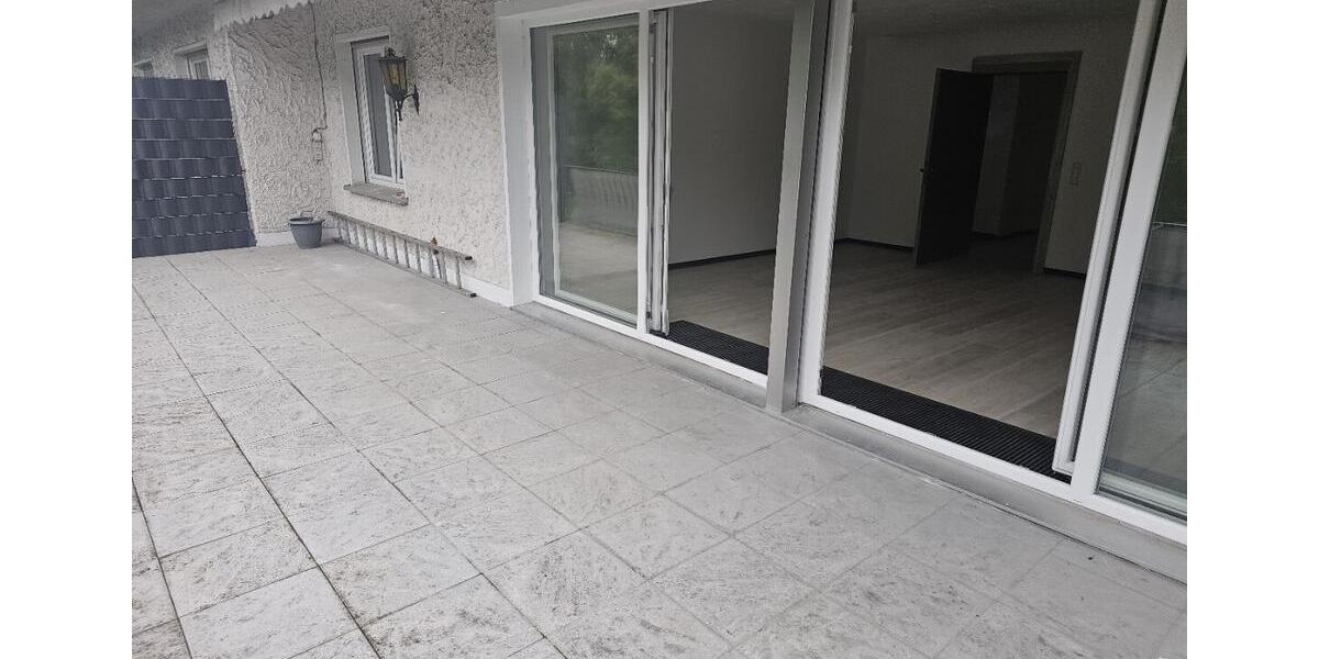 Etagenwohnung Reichshof - 4 Zimmer, 144 m&sup2;, 1.300&euro; | Angebot:26365967
