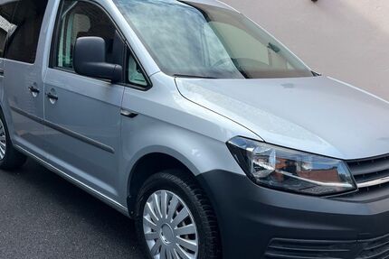 VW Caddy 238.000 km 8.950 &euro; Heinsberg 52525