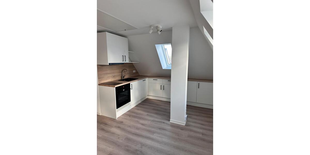 Dachgeschoßwohnung Glückstadt - 2 Zimmer, 33 m&sup2;, 430&euro; | Angebot:26234813