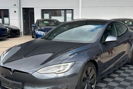 Tesla Model S 153.777 km 62.750 &euro; Emsbüren 48488