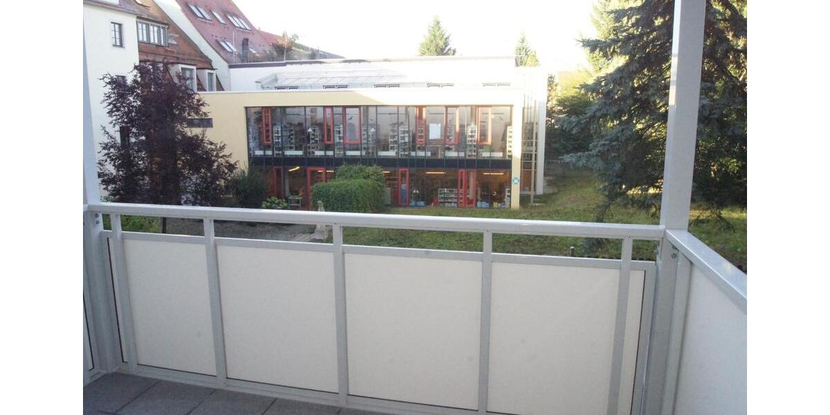 Etagenwohnung Radeberg - 4 Zimmer, 104 m&sup2;, 1.040&euro; | Angebot:24772304