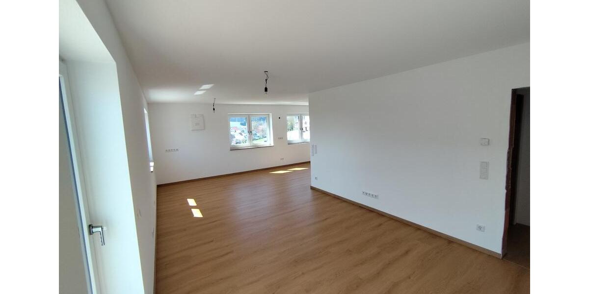 Mehrfamilienhaus, Wohnhaus Ehekirchen - 6 Zimmer, 170 m&sup2;, 1.700&euro; | Angebot:26399722