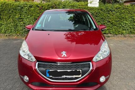 Peugeot 208 147.200 km 4.299 &euro; Zell am Main 97299